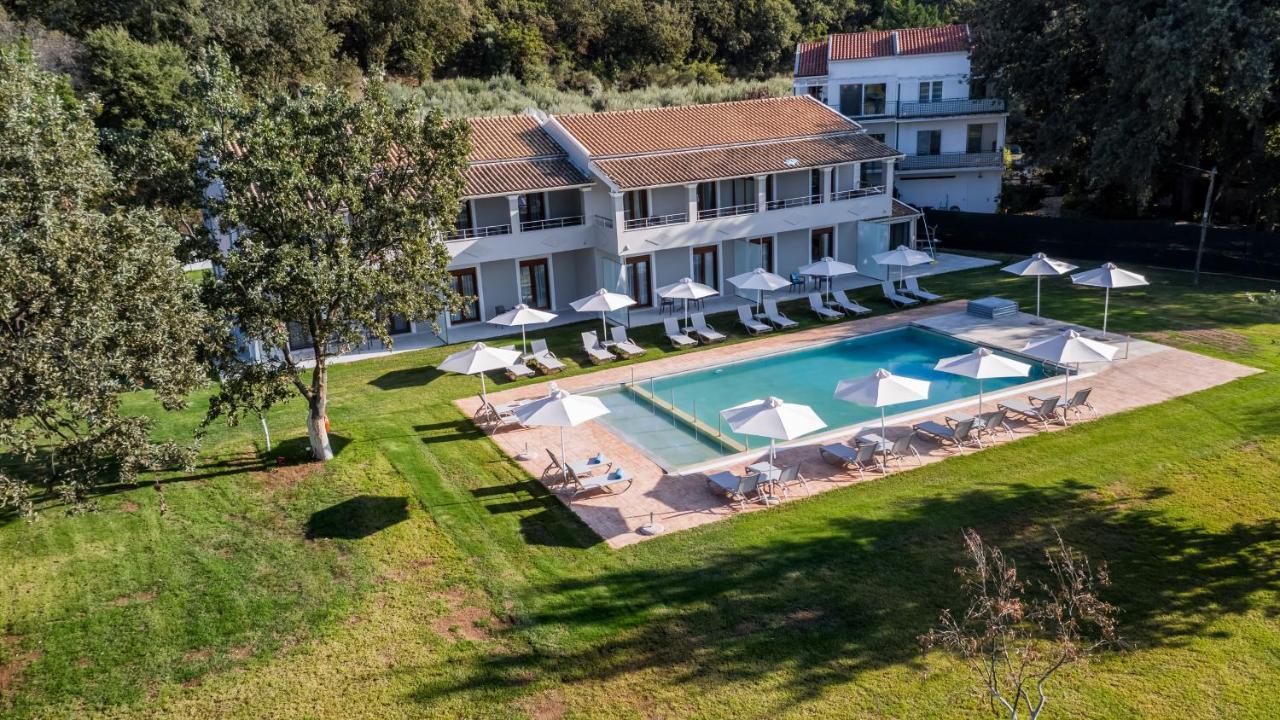 Aparthotel Karavos Almyros